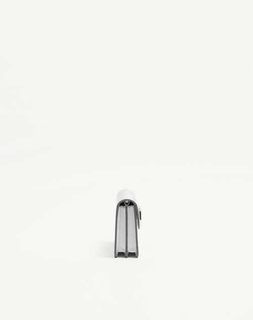 Valentino Garavani - Vlogo Signature Metallic Grainy Calfskin Wallet With Chain - Silver - Woman - Clutches
